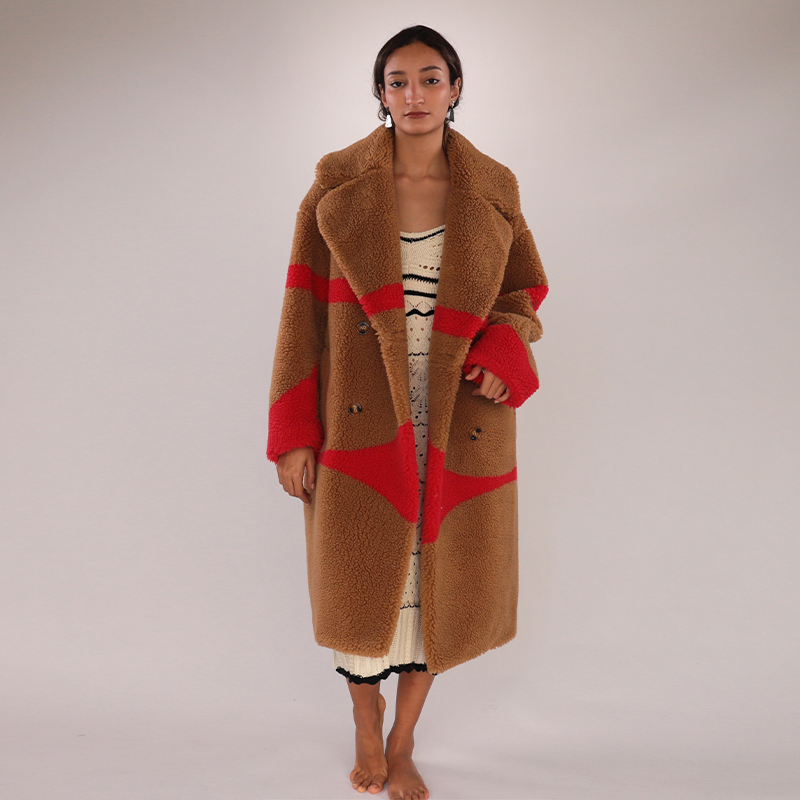 Oversized Color Block Faux Fur Coat – Caramel & Flame Red — image 2