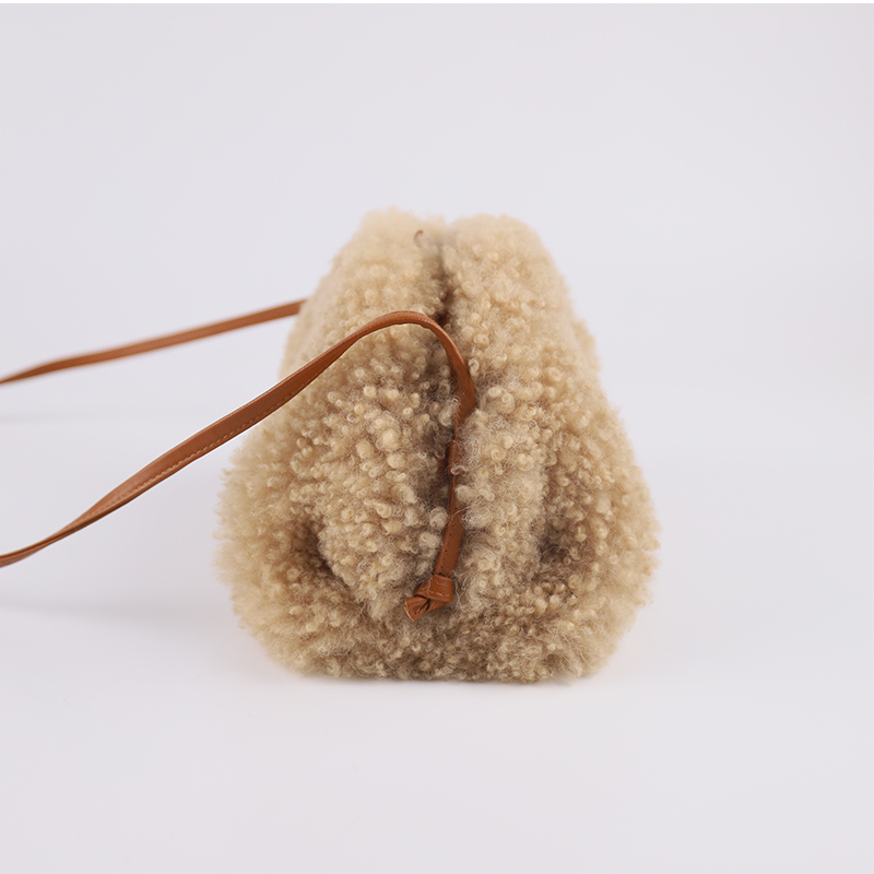 Genuine Lamb Fur Puffy Crossbody – Ultra-Soft Cloud Texture with Minimalist Warmth — image 3