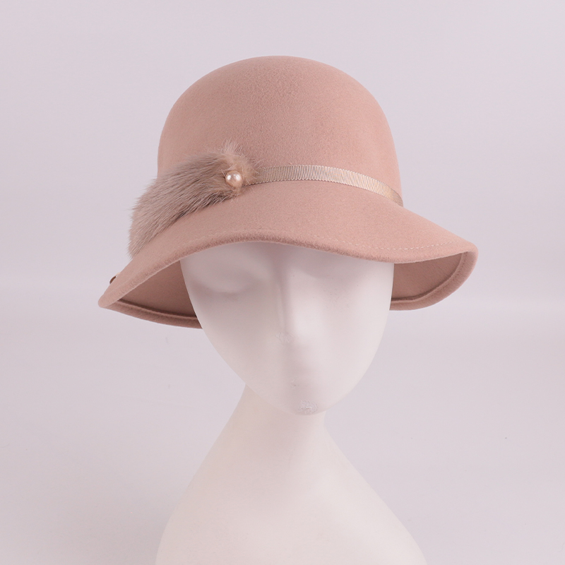 Elegant Wool Cloche Hat with Real Mink Fur Accent – 100% Wool — image 6