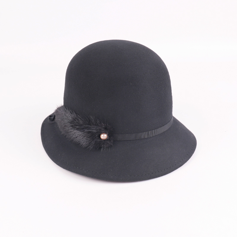 Elegant Wool Cloche Hat with Real Mink Fur Accent – 100% Wool — image 4