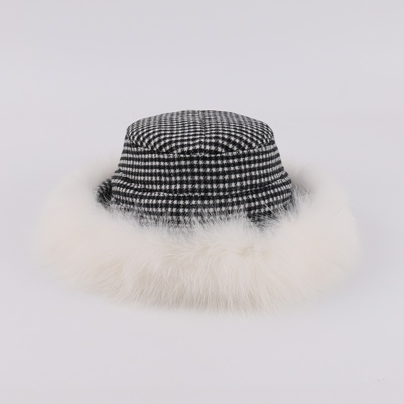 Elegant Wool Bucket Hat with Detachable Genuine Fox Fur Trim – Winter Luxe Collection — image 5