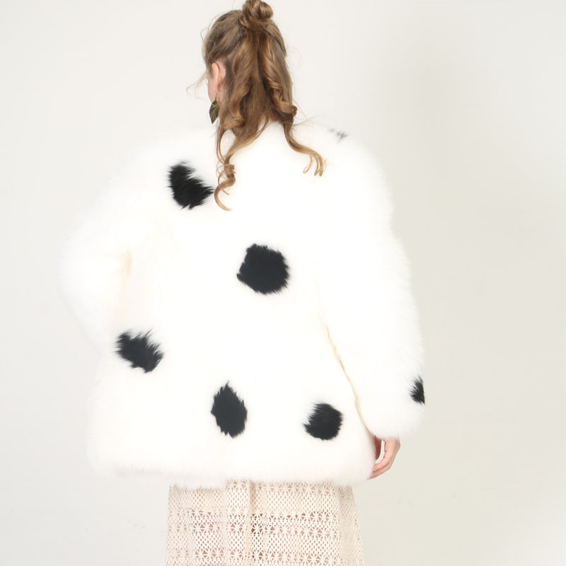 Luxe Whole Hide Real Fox Fur Coat – White with Black Accents — image 4