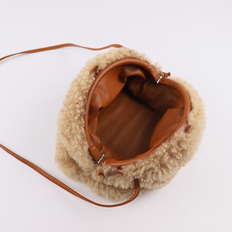 Genuine Lamb Fur Puffy Crossbody – Ultra-Soft Cloud Texture with Minimalist Warmth — image 4