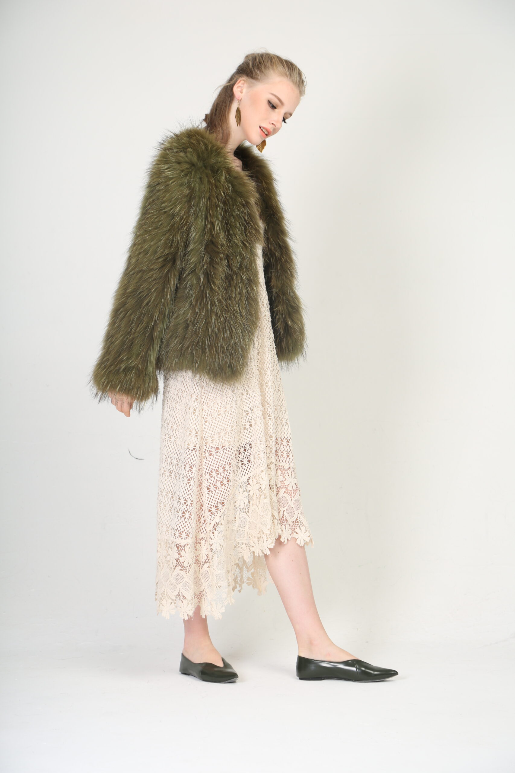 Luxurious Real Raccoon Fur Knit Coat – Warmth Meets Elegance — image 2
