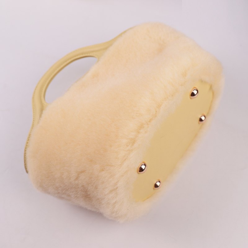 Wool & Leather Mini Tote – Cozy Elegance in Colorful Minimalist Form — image 3