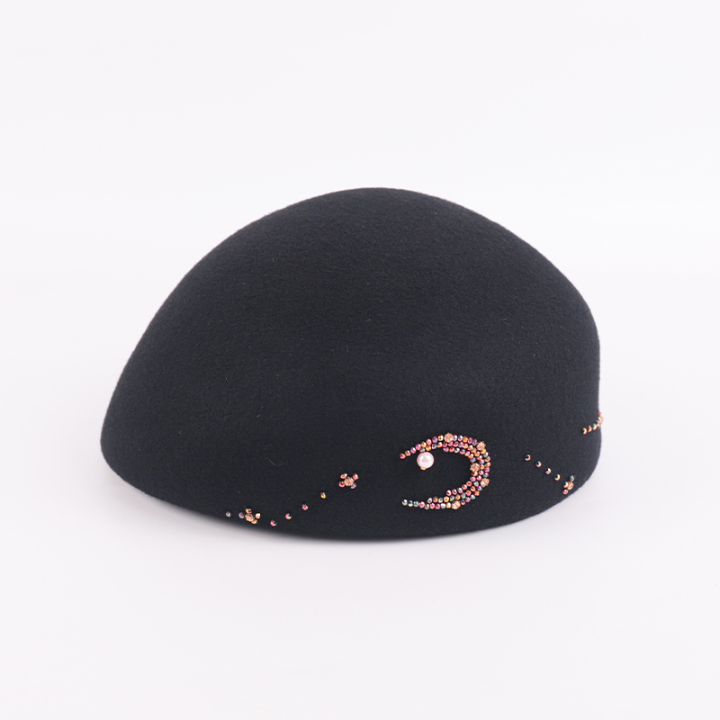 Embellished Moon & Star Wool Beret – 100% Wool — image 4