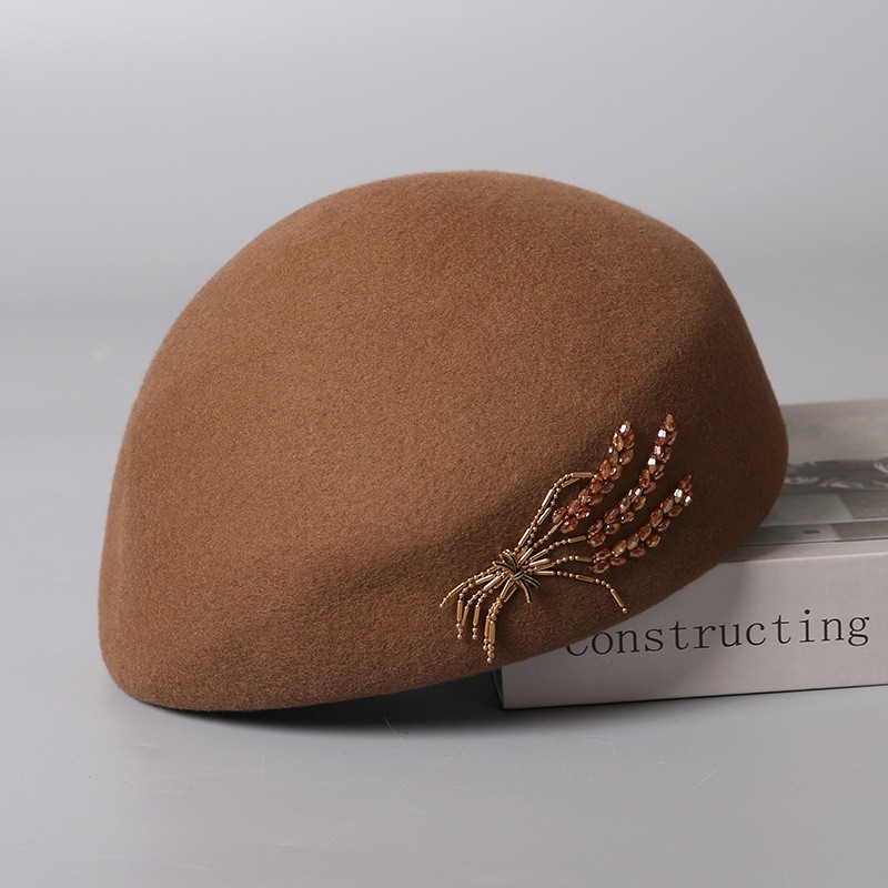 Embroidered Black Wool Beret with Beaded Wheat Detail — image 4