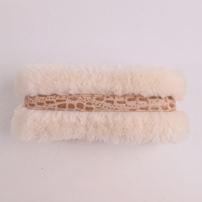 Faux Fur Collar with Genuine Leather Trim – Elegant Warmth with Luxe Details — image 3