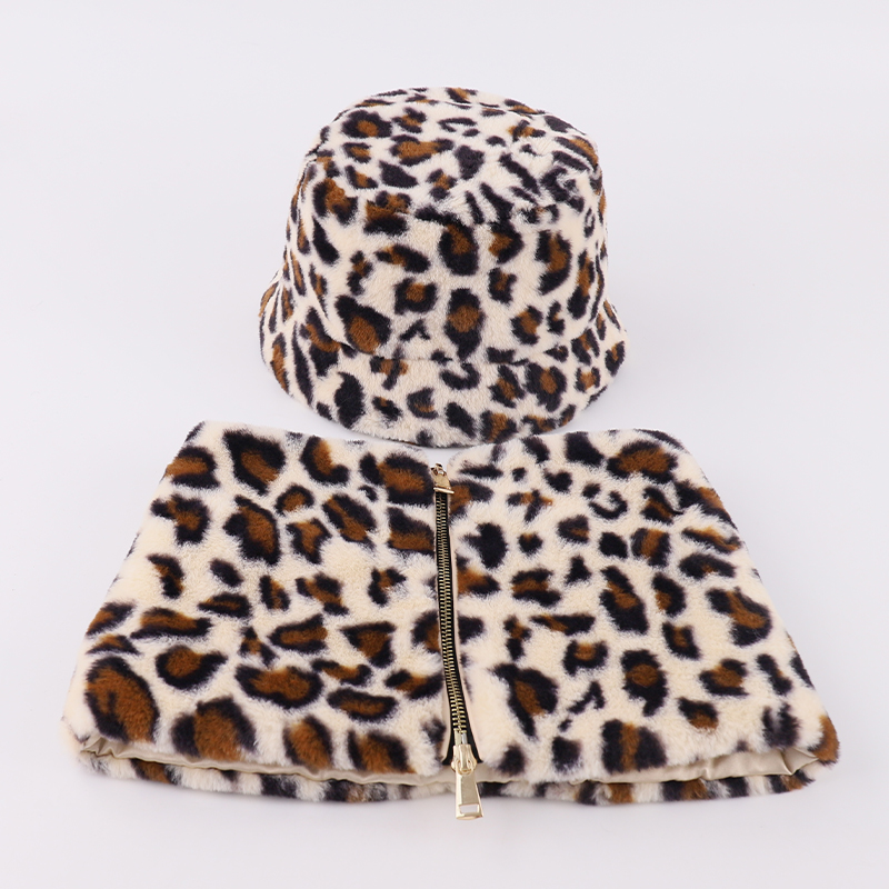 Leopard Print Faux Fur Bucket Hat & Zippered Scarf Set – Bold Winter Style for Trendsetters — image 3