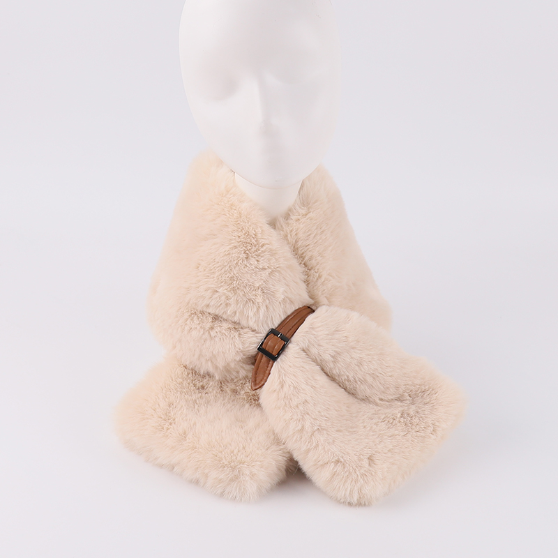 Faux Rex Buckle Scarf – Elegant Warmth with a Luxe Twist — image 3