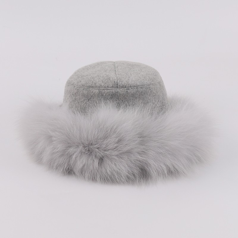 Elegant Wool Bucket Hat with Detachable Genuine Fox Fur Trim – Winter Luxe Collection — image 2