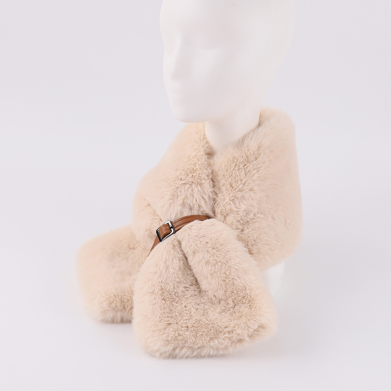 Faux Rex Buckle Scarf – Elegant Warmth with a Luxe Twist — image 4
