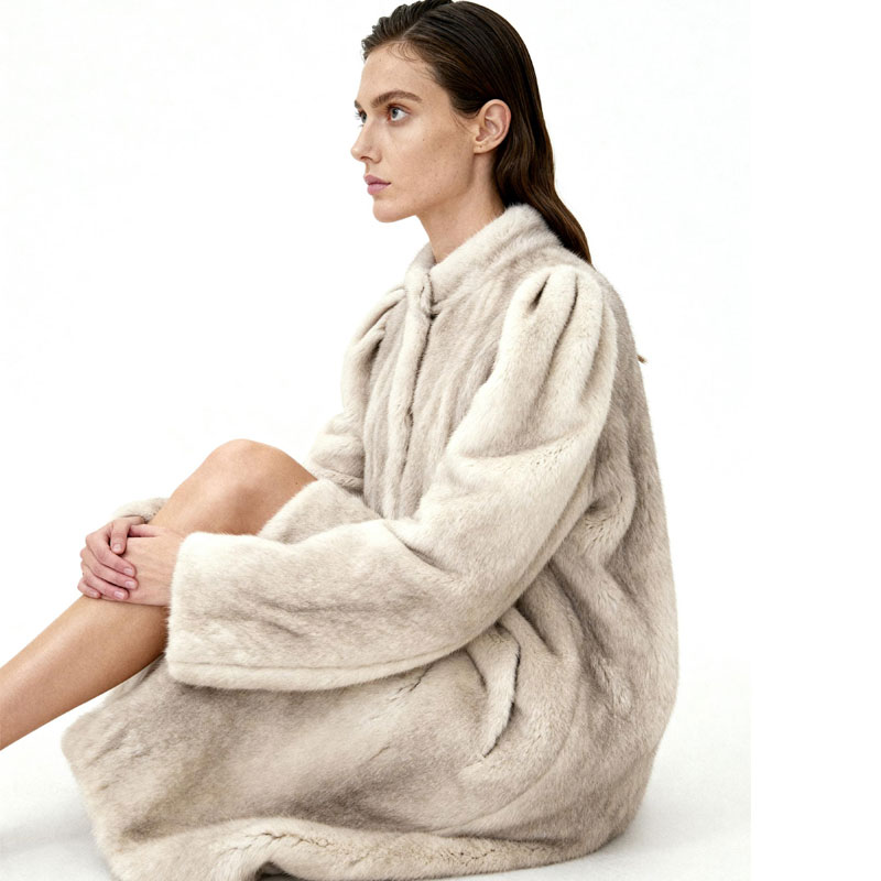 Elegant Long Mink Fur Coat – Natural Ivory White — image 4