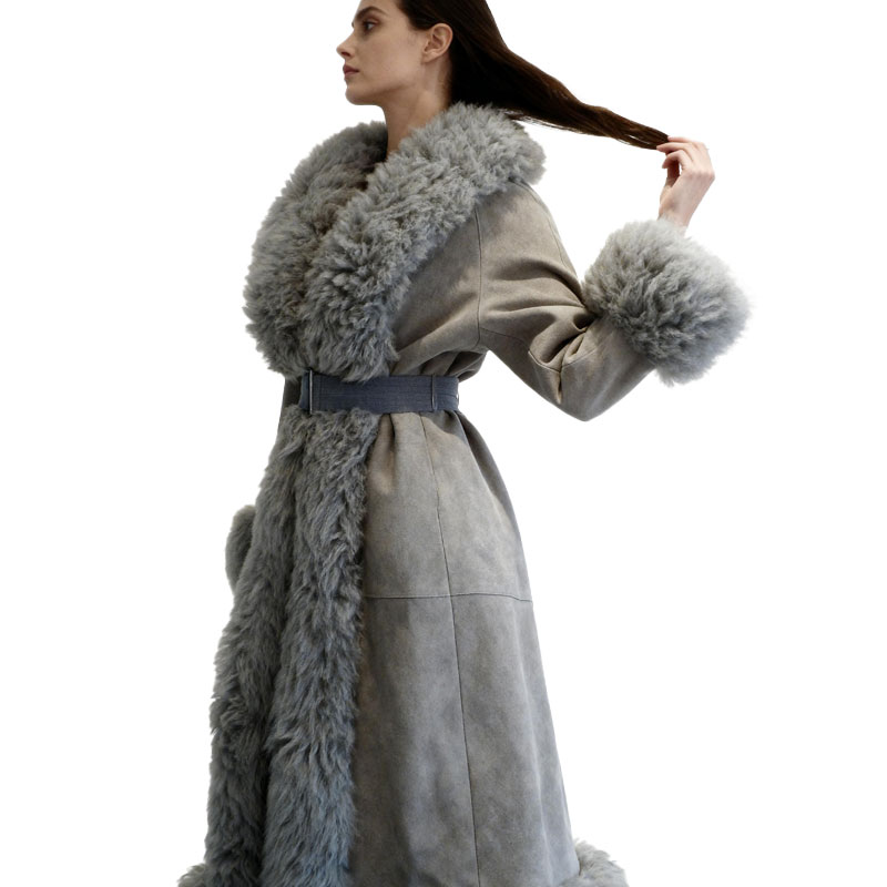 Luxury Full-Length Grey Wool Coat with Genuine Sheep Fur Trim — image 4