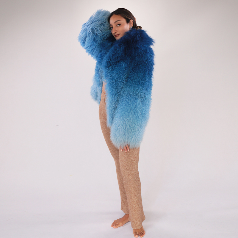 Mid-Length Gradient Beach Wool Coat – Real Shearling Elegance — image 3
