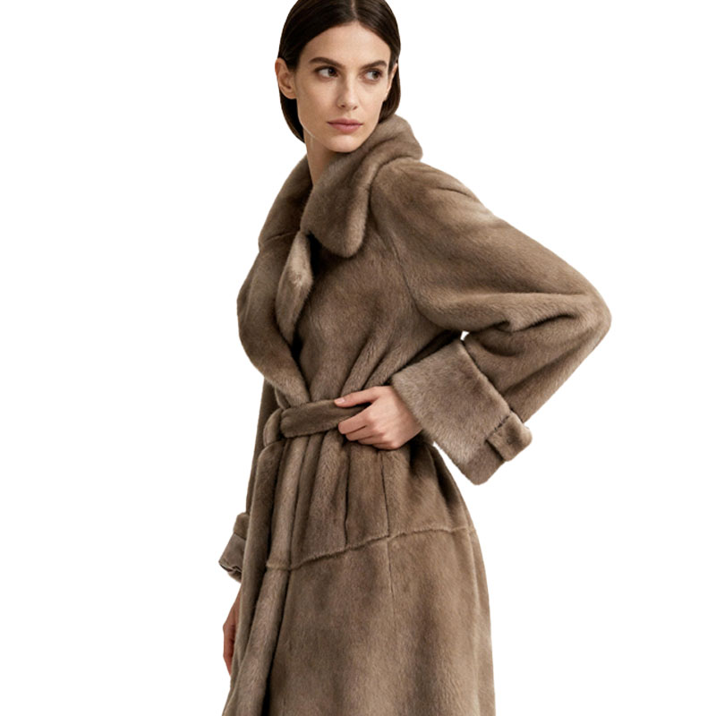 Luxurious Long Real Mink Fur Coat for Women — image 3